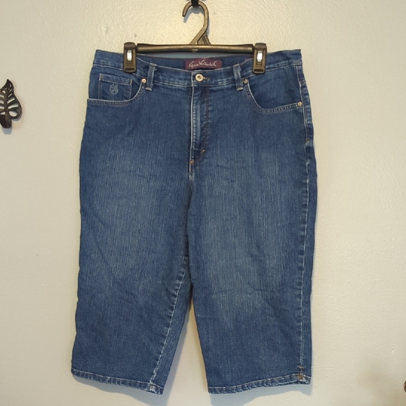Gloria Vanderbilt Amanda Skimmer Denim Jeans Capri Pants Size 16 - Picture 1 of 9